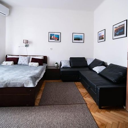 Bumblebee Apartment With Ac Budapest Extérieur photo