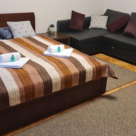 Bumblebee Apartment With Ac Budapest Extérieur photo